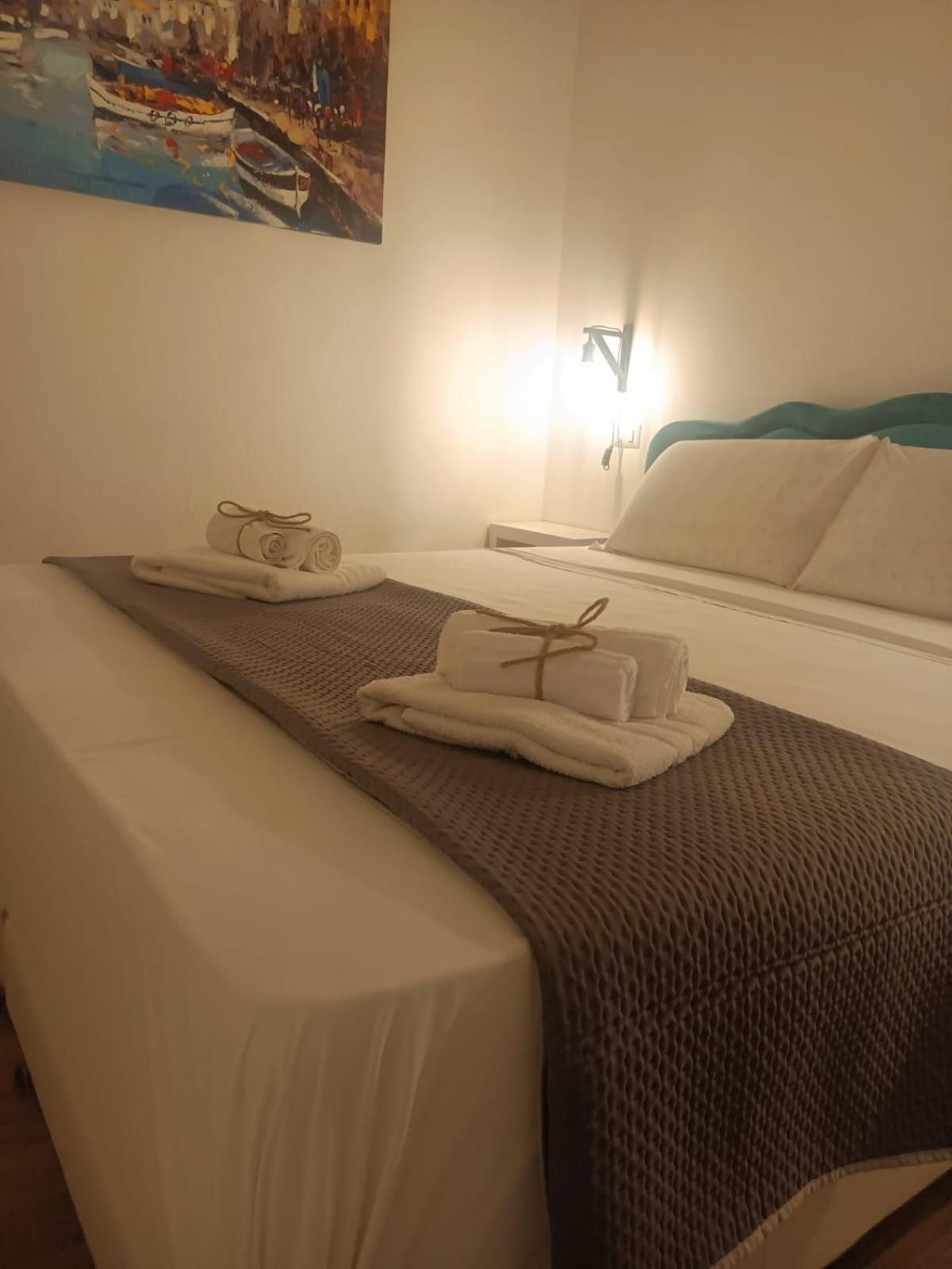 B&B Al Corso 萨莱诺 外观 照片